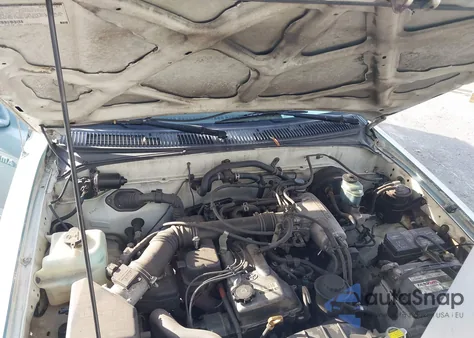 1995 Toyota Tacoma Xtracab из США, поврежденный, VIN 4TAUN53BXSZ033207